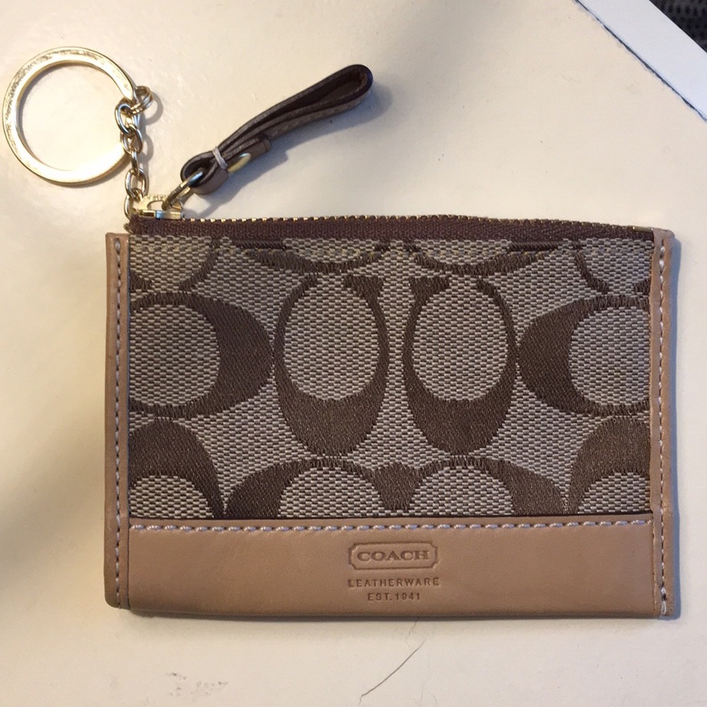 NWOT Coach coin/card purse.